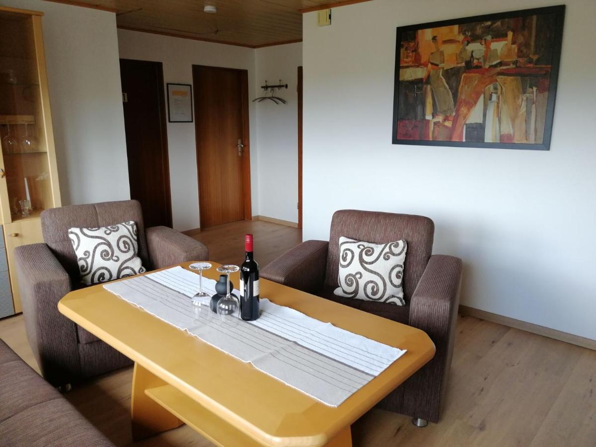 Flat In Polle Near The Forest Ngoại thất bức ảnh